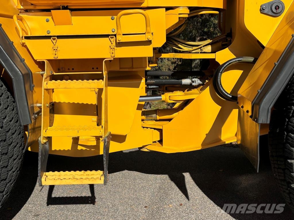 Volvo L120D + PIKALIITIN + LISÄHYDRAULIIKKA + BSS + ILMA Iekrāvēji uz riteņiem