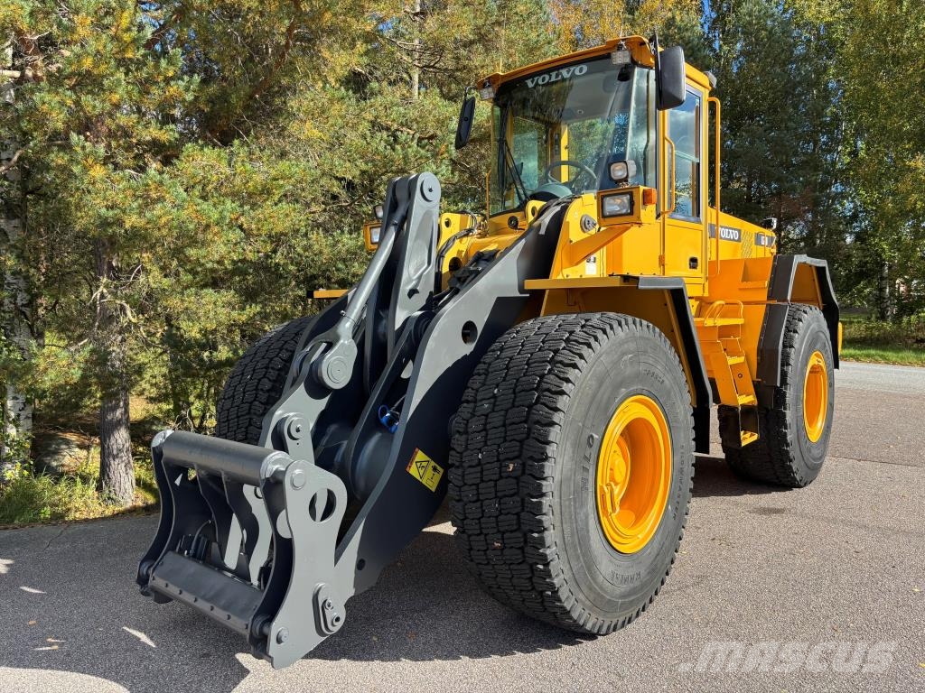 Volvo L120D + PIKALIITIN + LISÄHYDRAULIIKKA + BSS + ILMA Iekrāvēji uz riteņiem
