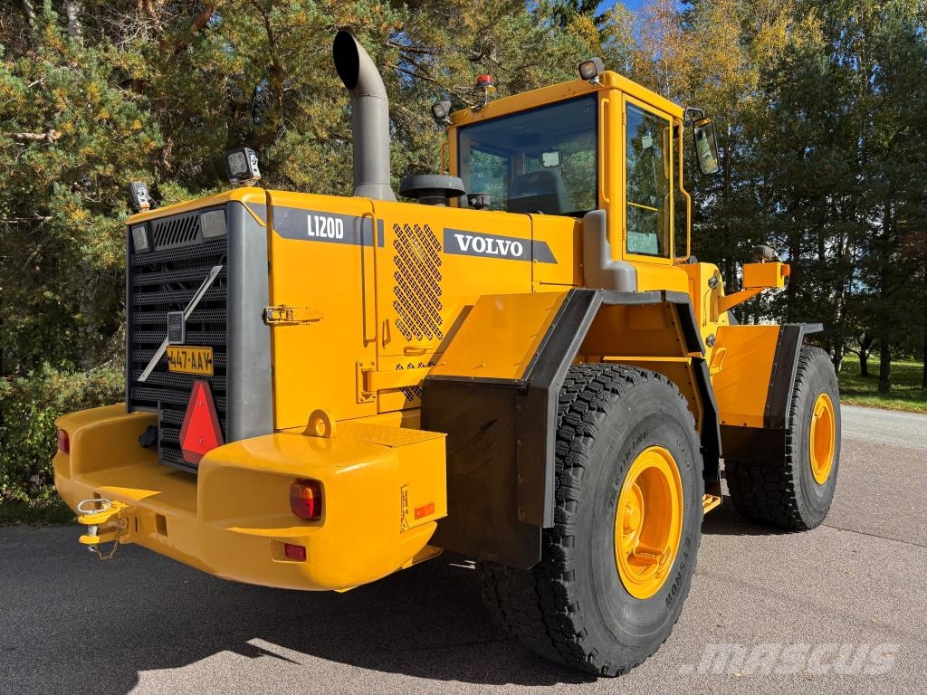 Volvo L120D + PIKALIITIN + LISÄHYDRAULIIKKA + BSS + ILMA Iekrāvēji uz riteņiem