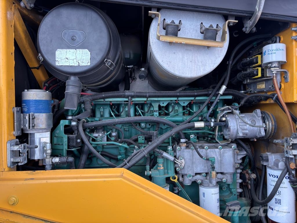Volvo L120F + PIKALIITIN + KAHDET LISÄHYDRAULIIKAT + BSS Wheel loaders