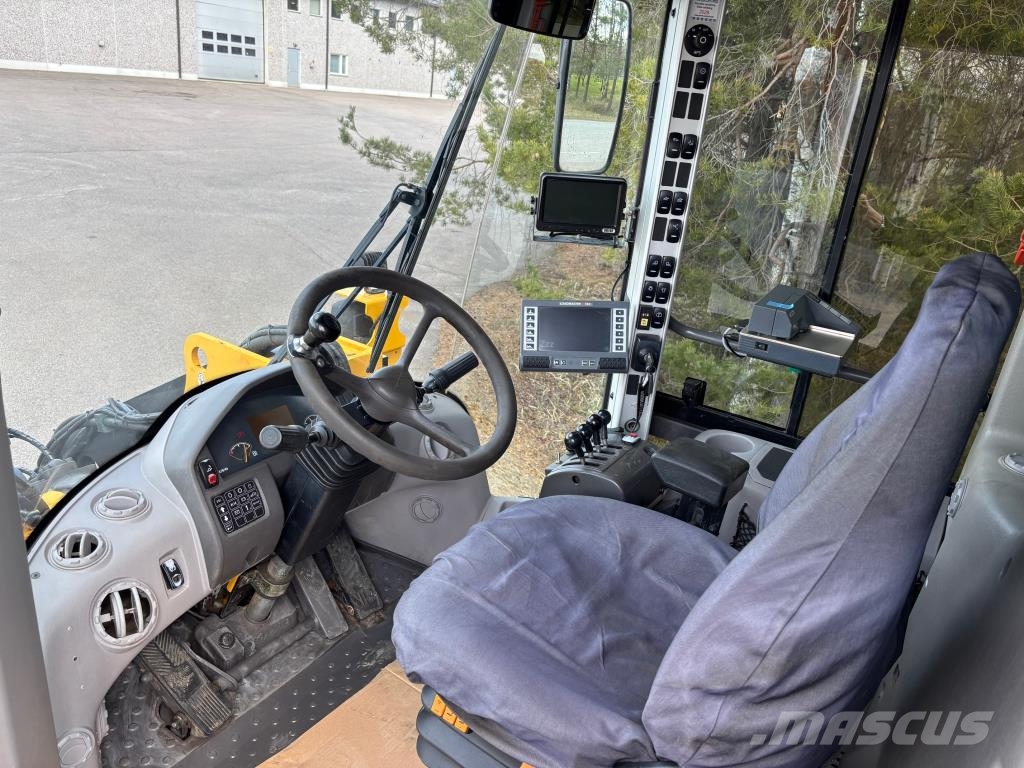 Volvo L120F + PIKALIITIN + KAHDET LISÄHYDRAULIIKAT + BSS Wheel loaders