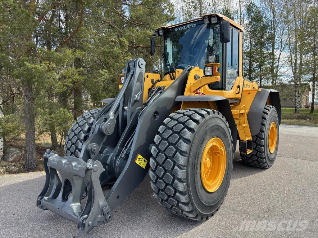 Volvo L120F + PIKALIITIN + KAHDET LISÄHYDRAULIIKAT + BSS Wheel loaders