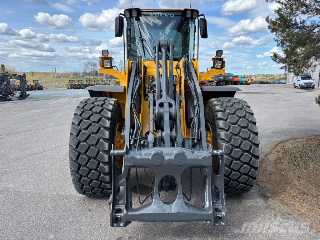 Volvo L120F + PIKALIITIN + KAHDET LISÄHYDRAULIIKAT + BSS Wheel loaders