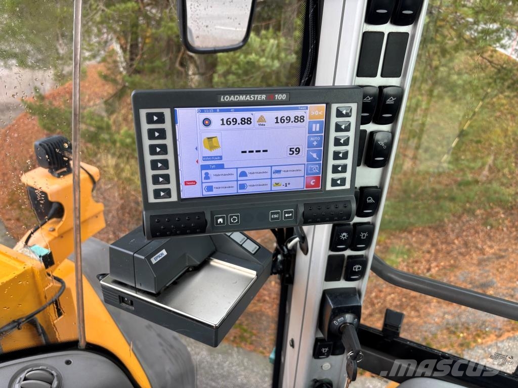 Volvo L120F + PIKALIITIN + LISÄHYDRAULIIKKA + BSS + RASV Chargeuse sur pneus