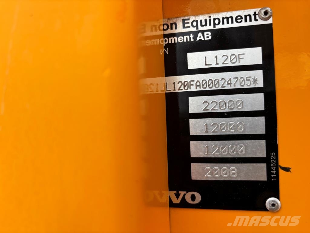 Volvo L120F + PIKALIITIN + LISÄHYDRAULIIKKA + BSS + RASV Chargeuse sur pneus