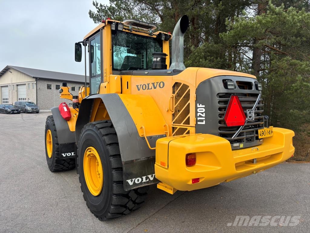 Volvo L120F + PIKALIITIN + LISÄHYDRAULIIKKA + BSS + RASV Chargeuse sur pneus
