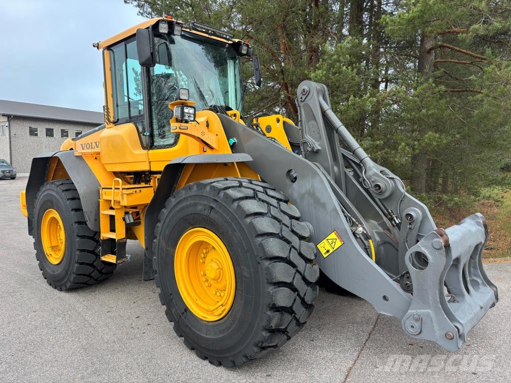 Volvo L120F + PIKALIITIN + LISÄHYDRAULIIKKA + BSS + RASV Chargeuse sur pneus