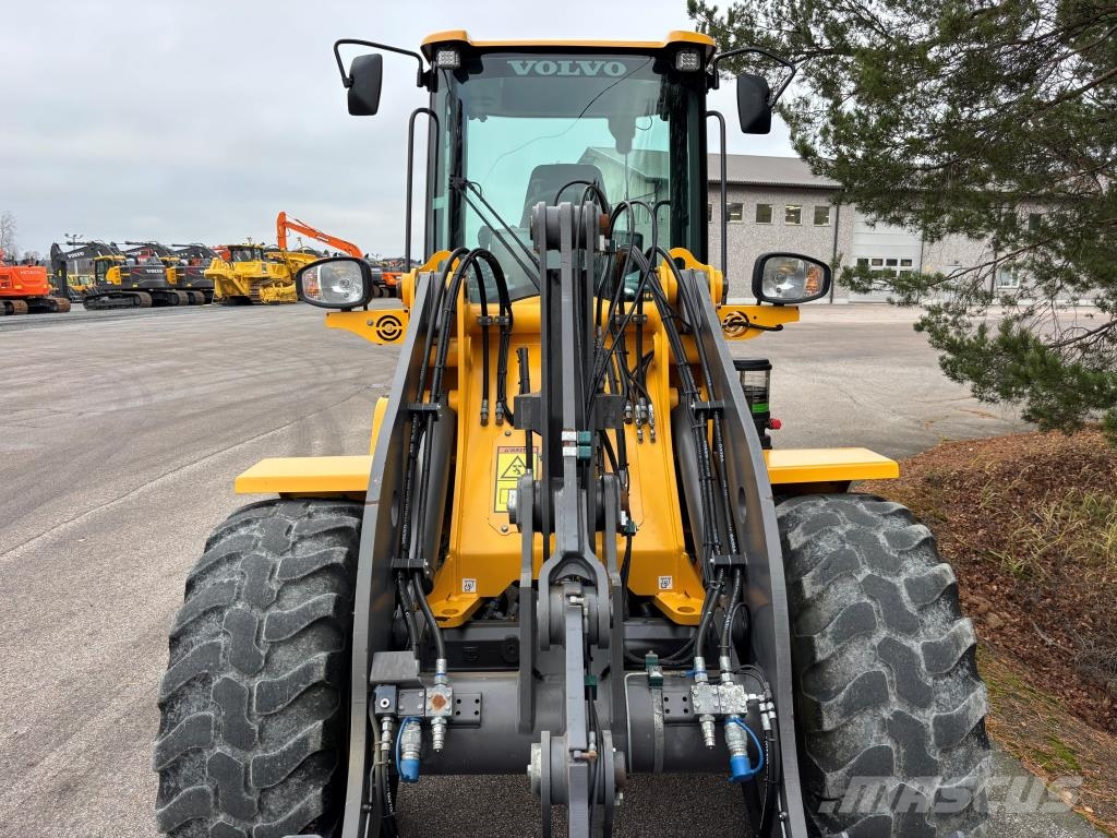 Volvo L35G + NOPEA VERSIO + KAHDET LISÄHYDRAULIIKAT + RA Фронтальні навантажувачі