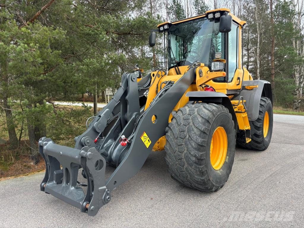 Volvo L60H + PITKÄAISA + KAHDET LISÄHYDRAULIIKAT + BSS + Radlader