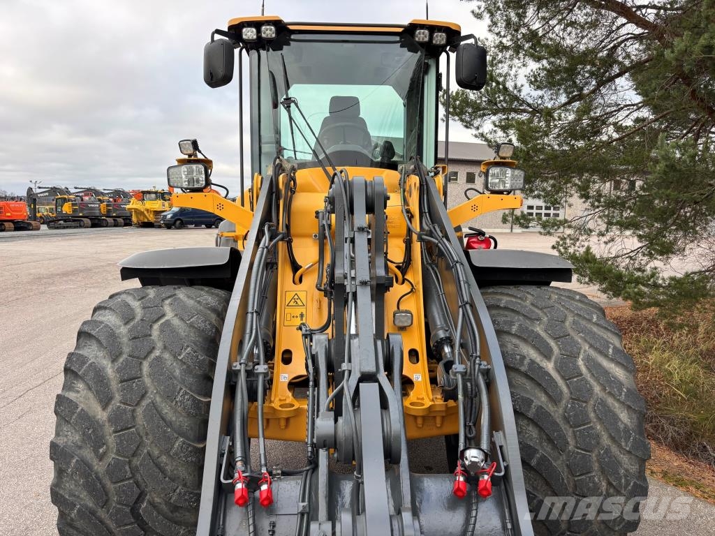 Volvo L60H + PITKÄAISA + KAHDET LISÄHYDRAULIIKAT + BSS + Radlader