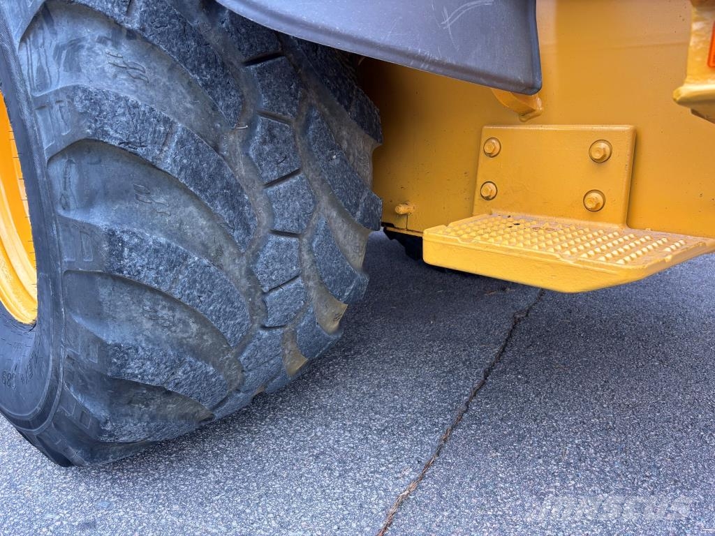 Volvo L60H + PITKÄAISA + KAHDET LISÄHYDRAULIIKAT + BSS + Radlader