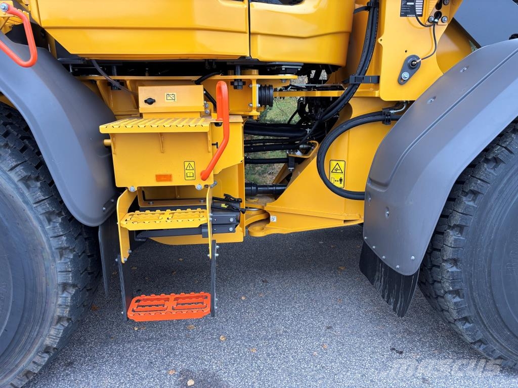 Volvo L60H2 + KAHDET LISÄHYDRAULIIKAT + BSS + CDC + LOCK Pyöräkuormaajat