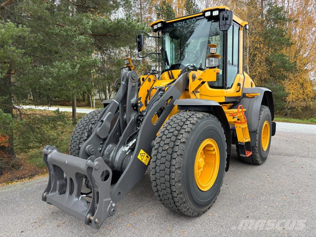 Volvo L60H2 + KAHDET LISÄHYDRAULIIKAT + BSS + CDC + LOCK Pyöräkuormaajat