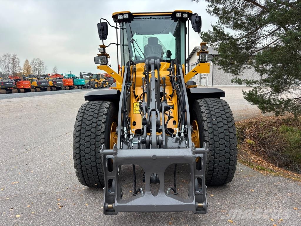 Volvo L60H2 + KAHDET LISÄHYDRAULIIKAT + BSS + CDC + LOCK Pyöräkuormaajat