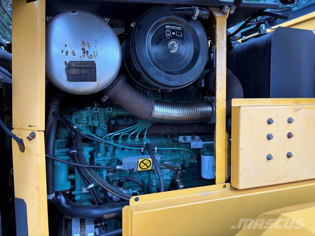Volvo L70D + PIKALIITIN + LISÄHYDRAULIIKKA + RASVARI Фронтальні навантажувачі