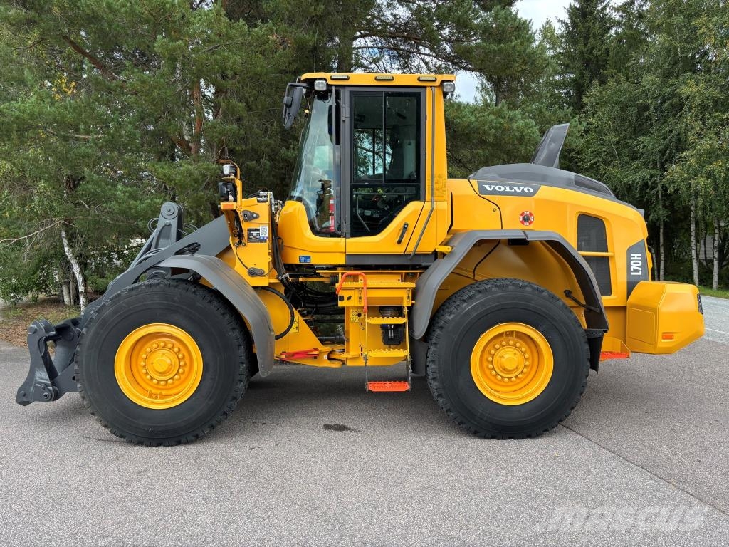 Volvo L70H + PIKALIITIN + KAHDET LISÄHYDRAULIIKAT + BSS Incarcator pe pneuri