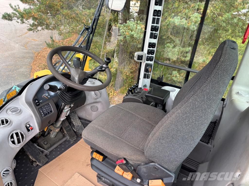 Volvo L90G + PIKALIITIN + LISÄHYDRAULIIKKA + BSS + RASVA لوادر بعجل
