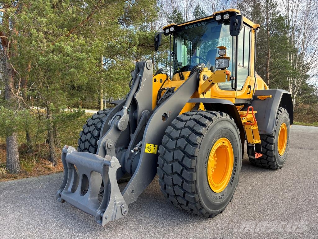 Volvo L90H + PIKALIITIN + KAHDET LISÄHYDRAULIIKAT + BSS Radlader