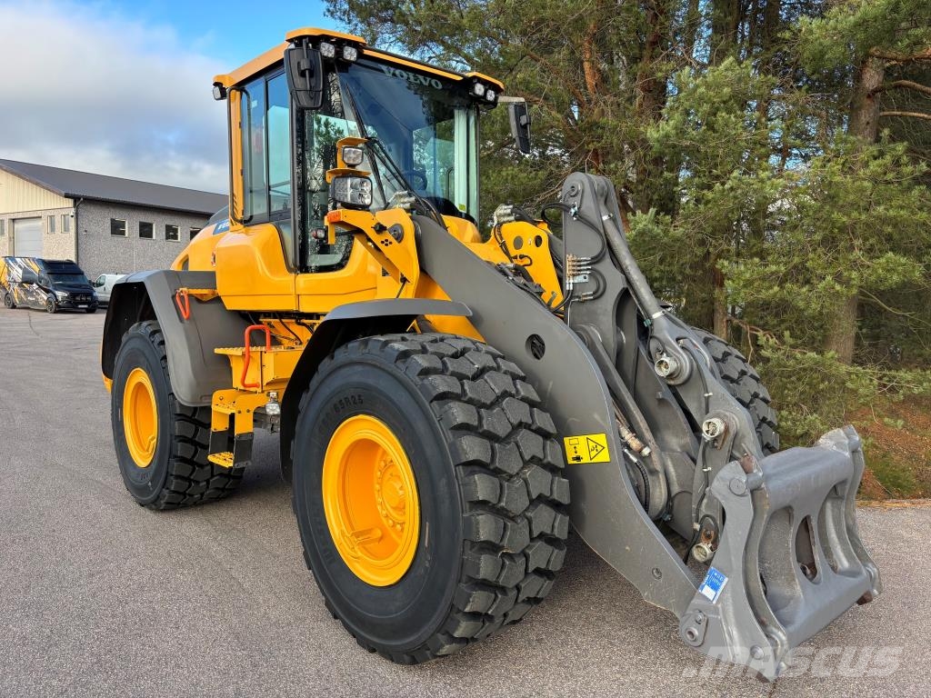 Volvo L90H + PIKALIITIN + KAHDET LISÄHYDRAULIIKAT + BSS Radlader