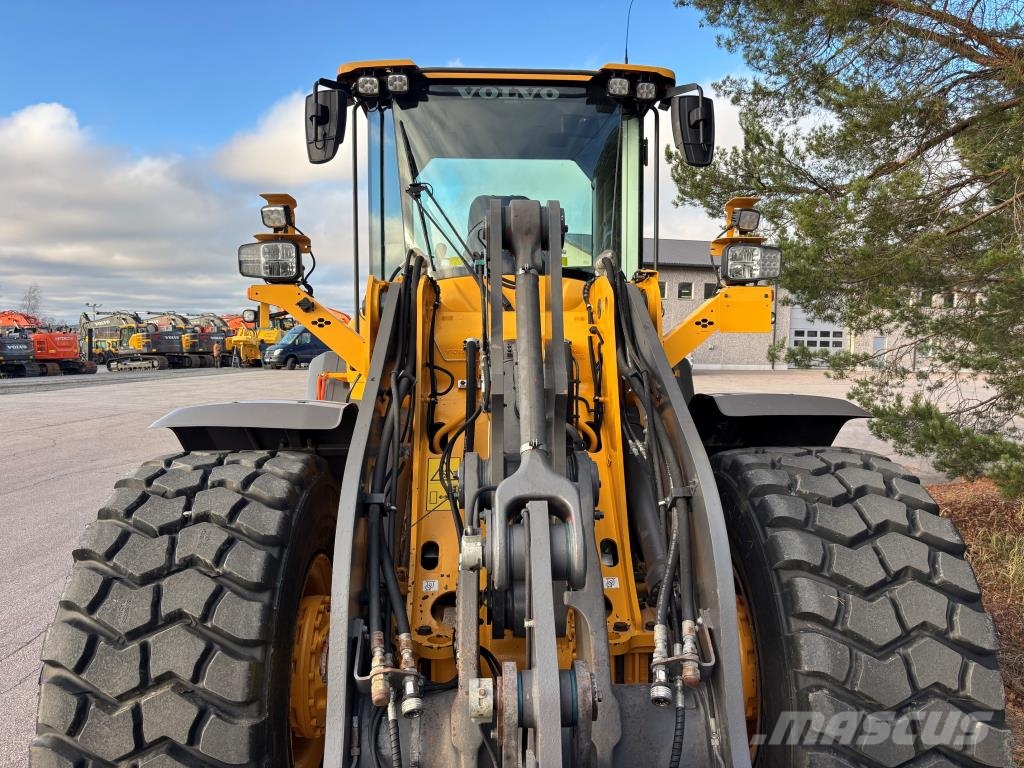 Volvo L90H + PIKALIITIN + KAHDET LISÄHYDRAULIIKAT + BSS Radlader