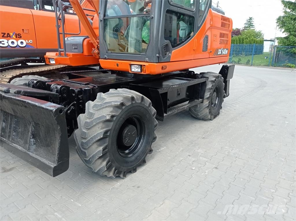 Doosan DX140 W-3 Z SYSTEMEM 3D LEICA Escavadoras de rodas