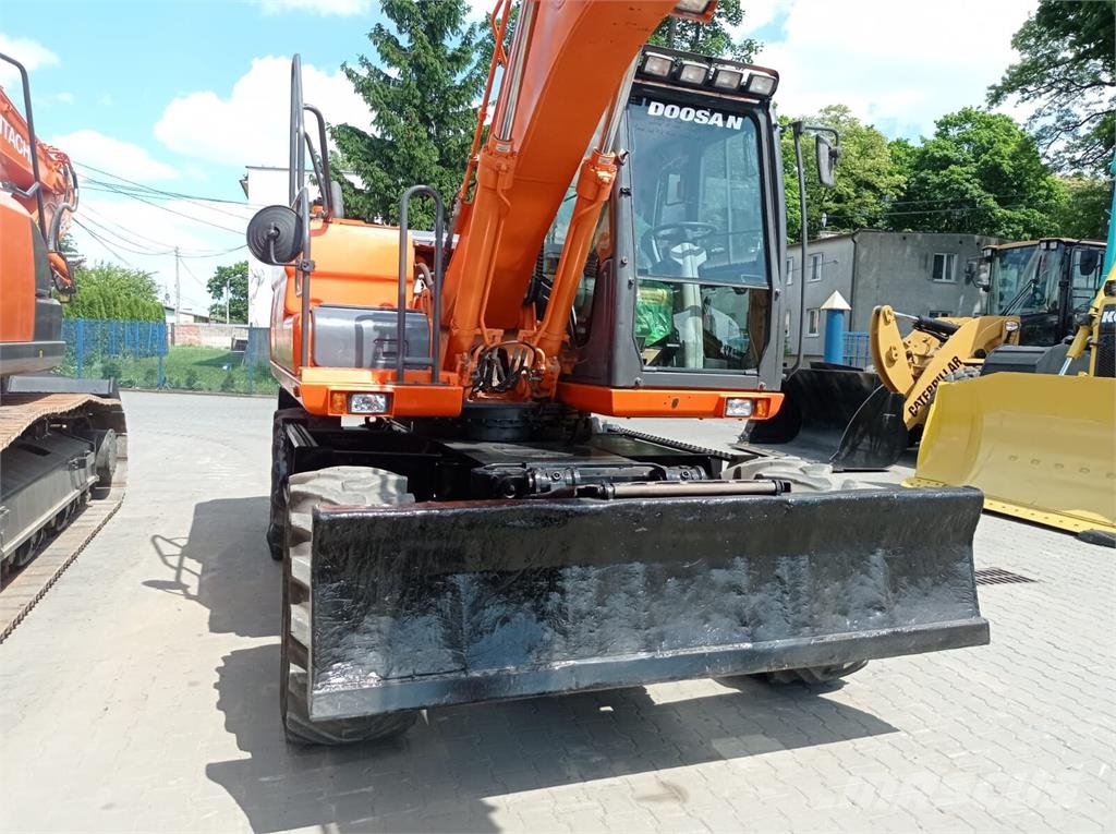 Doosan DX140 W-3 Z SYSTEMEM 3D LEICA Escavadoras de rodas