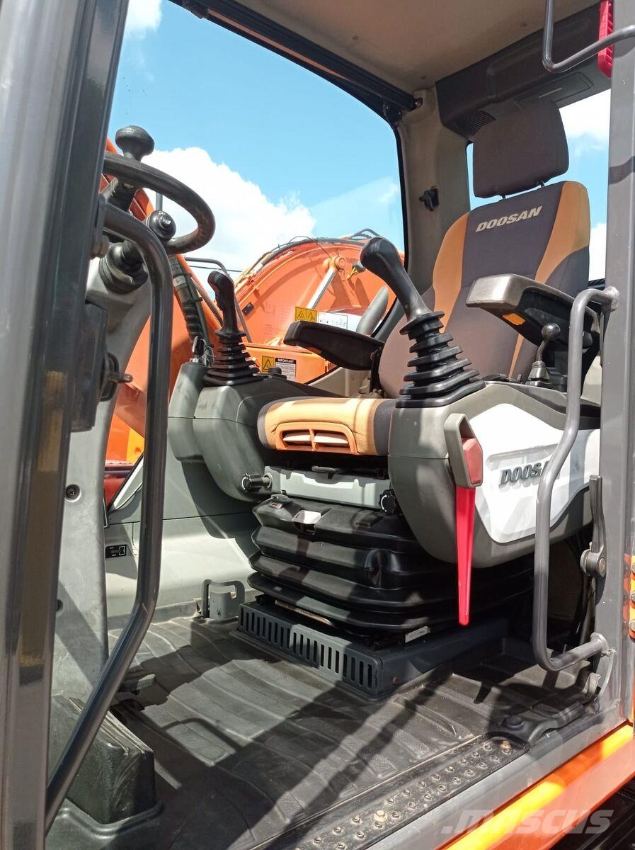 Doosan DX140 W-3 Z SYSTEMEM 3D LEICA Escavadoras de rodas