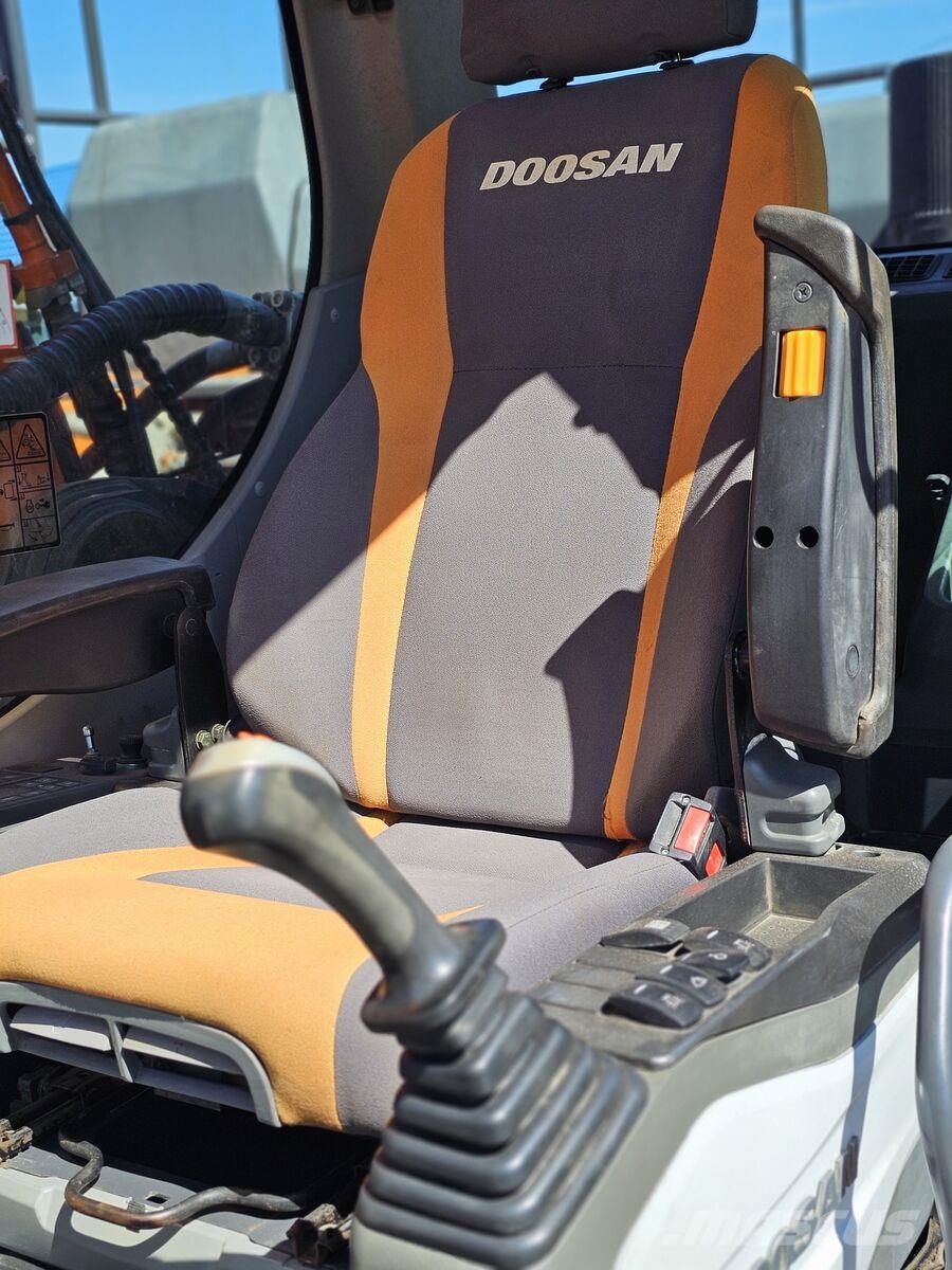 Doosan DX300LC-5 Koparki gąsienicowe