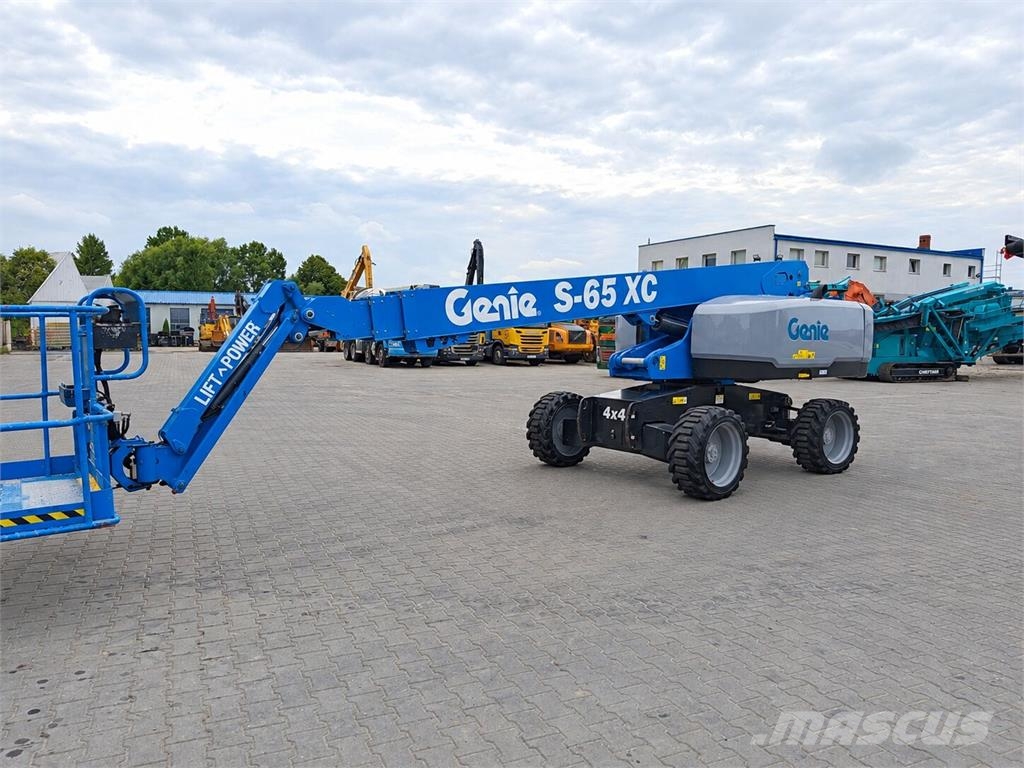 Genie S65 رافعات سلة تلسكوبية