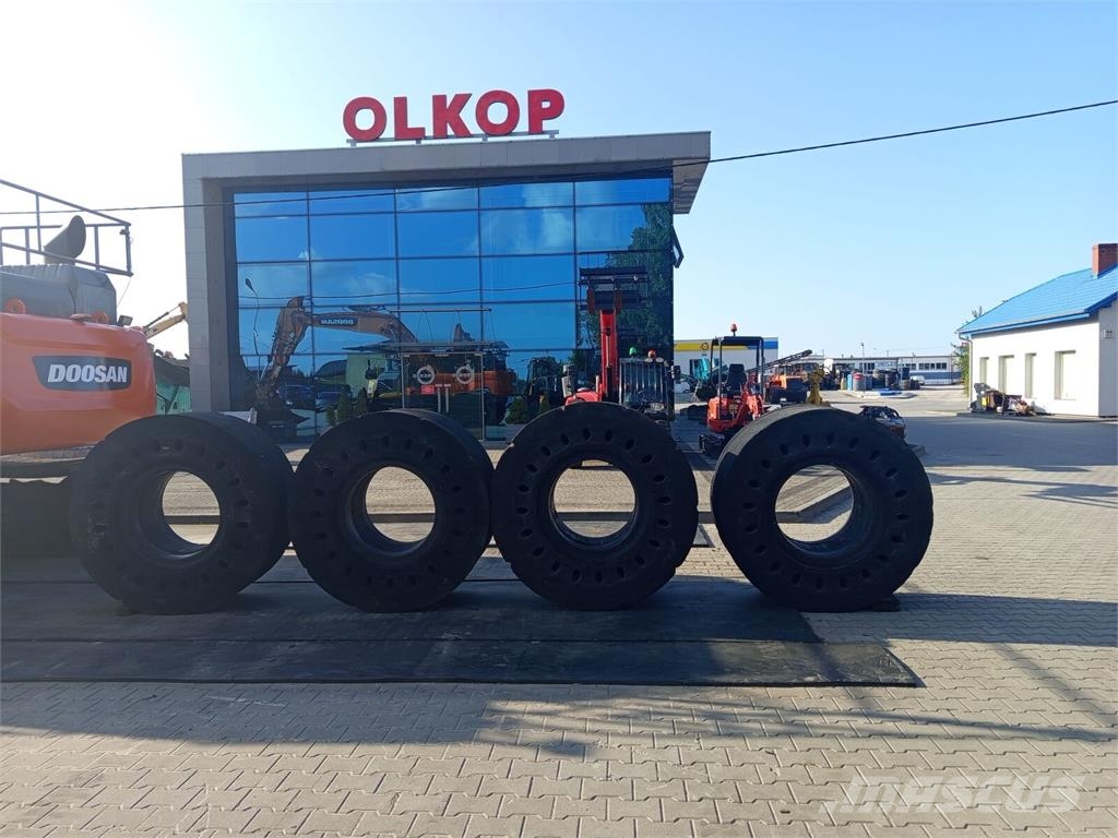 Goodride SR 01H Renkaat ja vanteet
