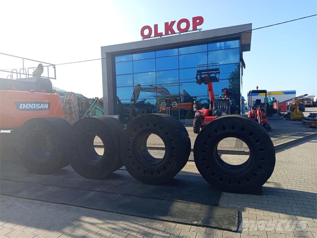 Goodride SR 01H Renkaat ja vanteet