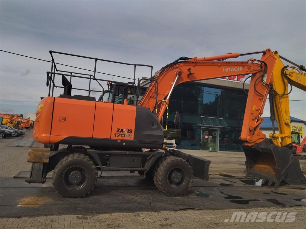 Hitachi ZX170W-5 Znak CE حفارات بعجل