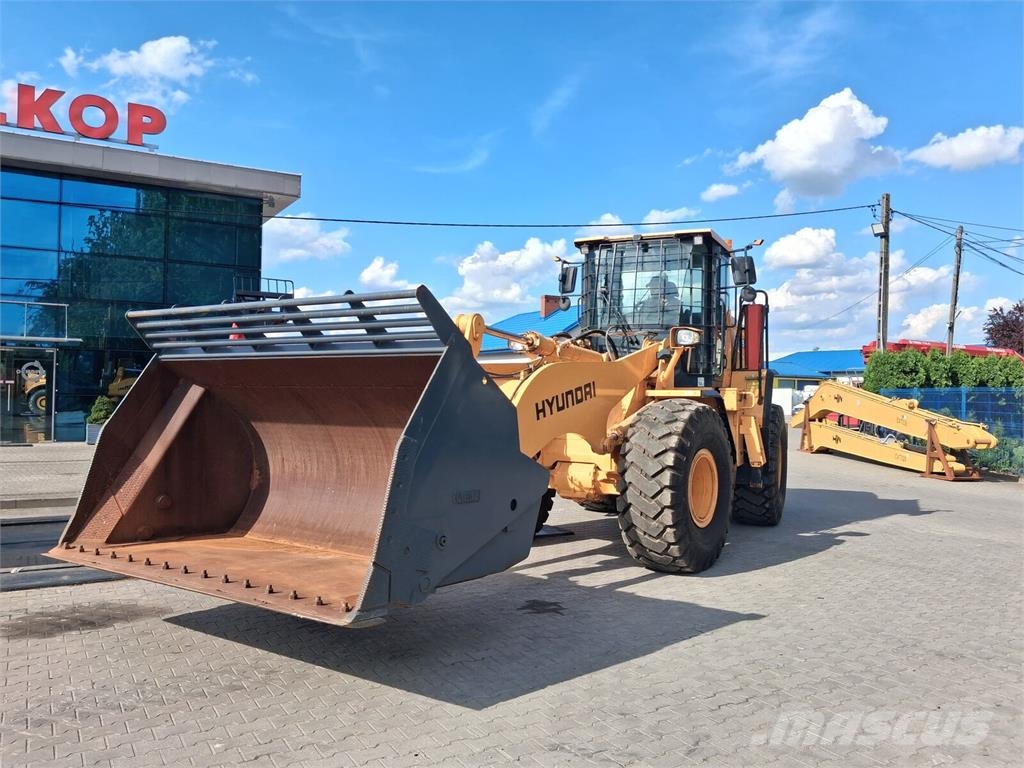 Hyundai HL955XT Kolesové nakladače