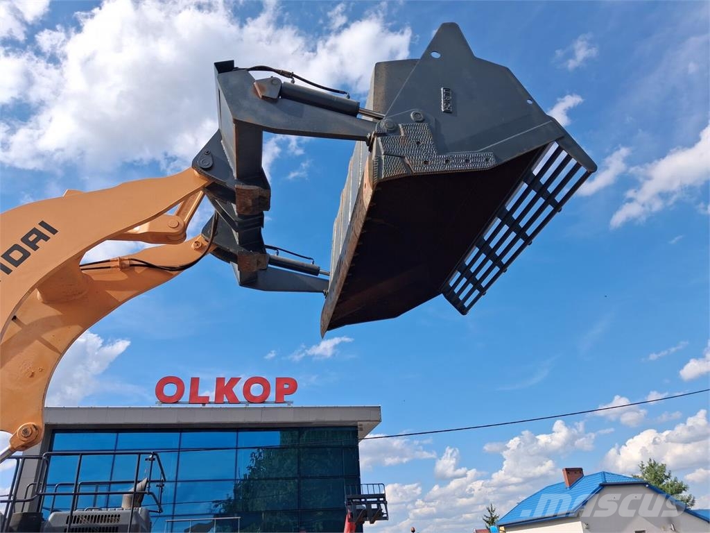 Hyundai HL955XT Kolesové nakladače