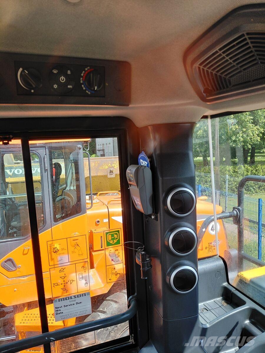 Hyundai HL955XT Kolesové nakladače