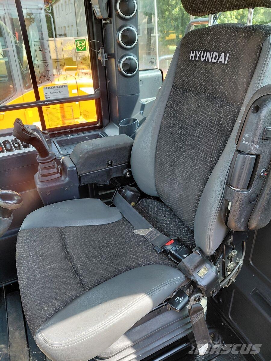 Hyundai HL955XT Kolesové nakladače