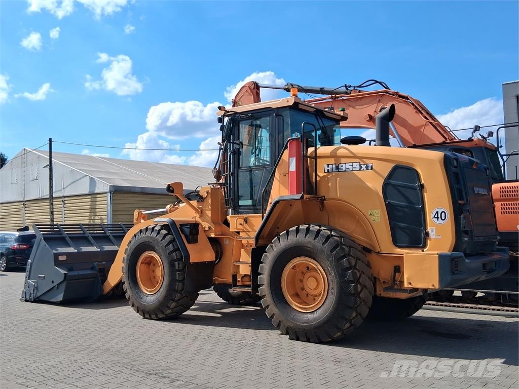 Hyundai HL955XT Kolesové nakladače