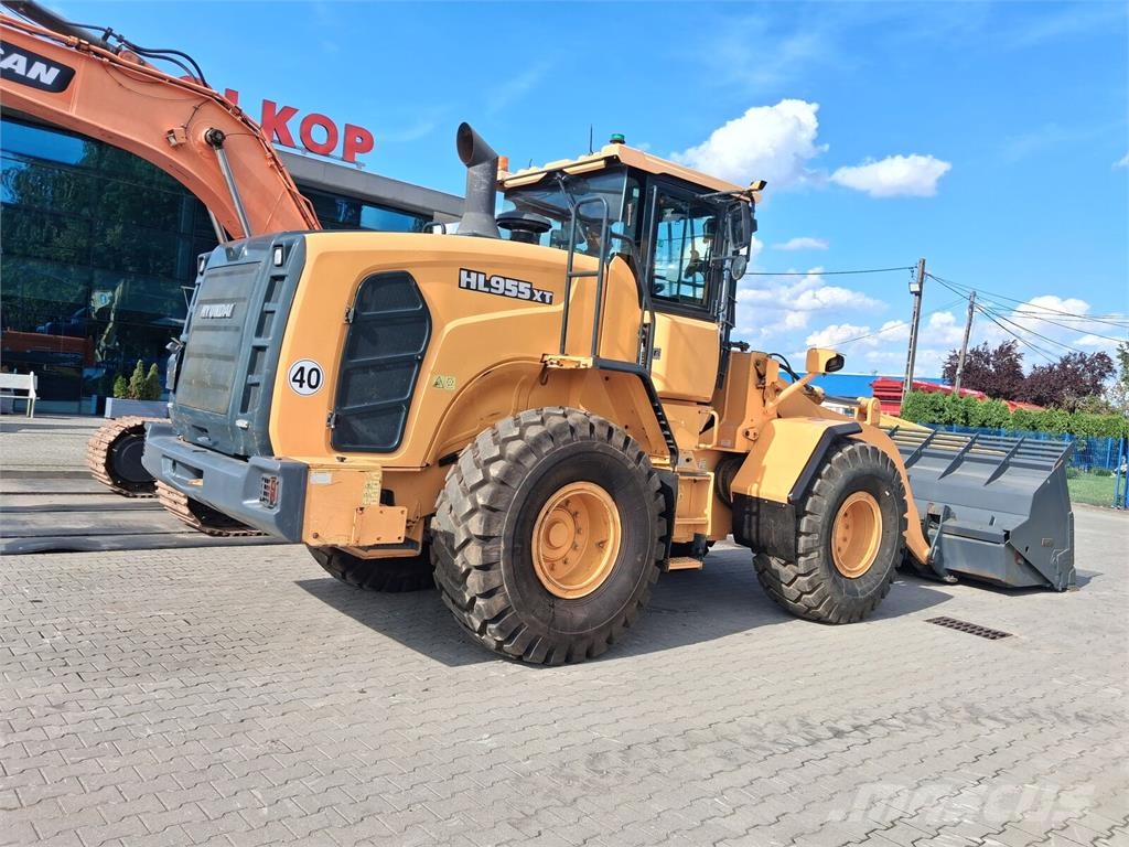 Hyundai HL955XT Kolesové nakladače