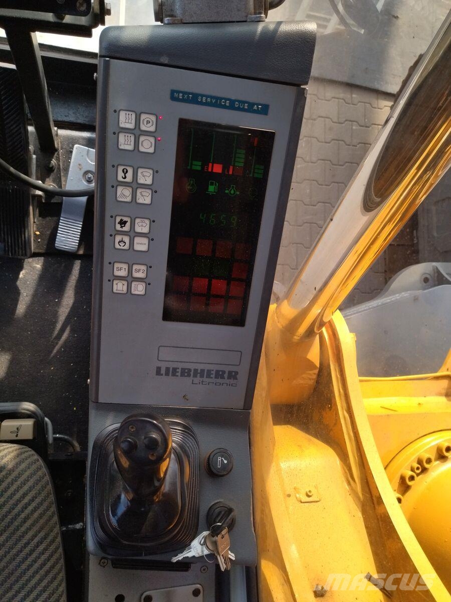 Liebherr R 954 Bontásra használt kotrók