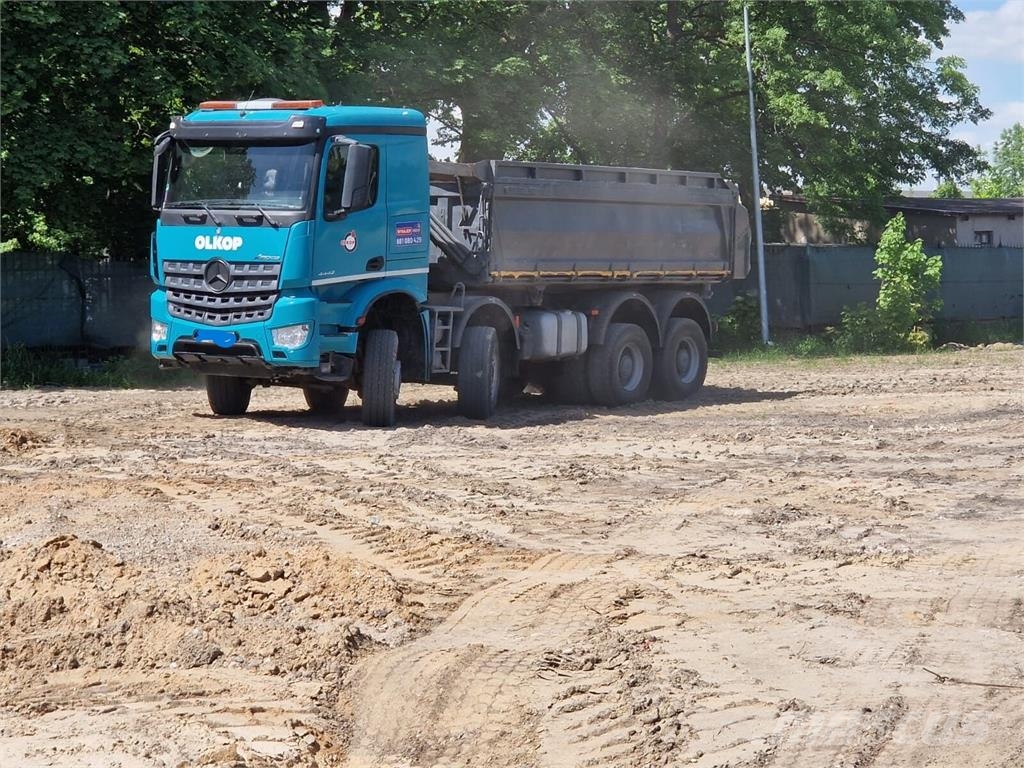 Mercedes-Benz Arocs 4442 Camiones bañeras basculantes o volquetes
