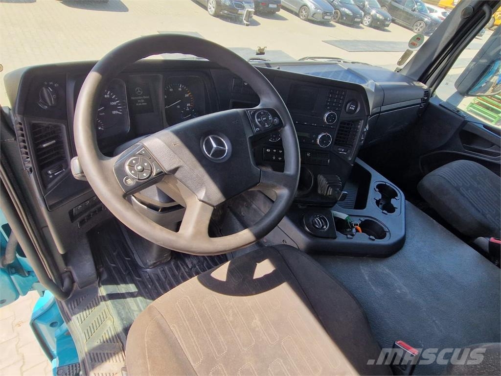 Mercedes-Benz Arocs 4442 Camiones bañeras basculantes o volquetes