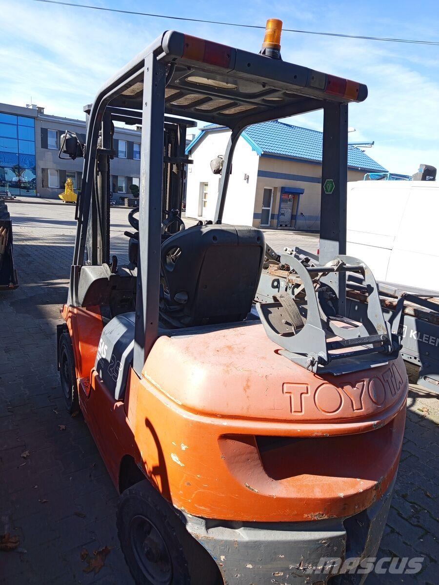 Toyota 7FGF LPG heftrucks