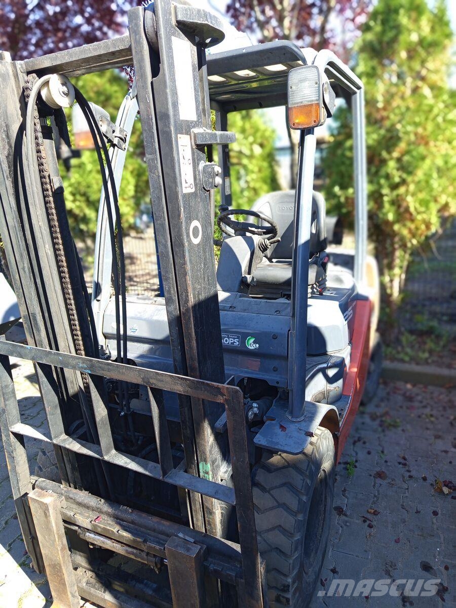 Toyota 7FGF LPG heftrucks
