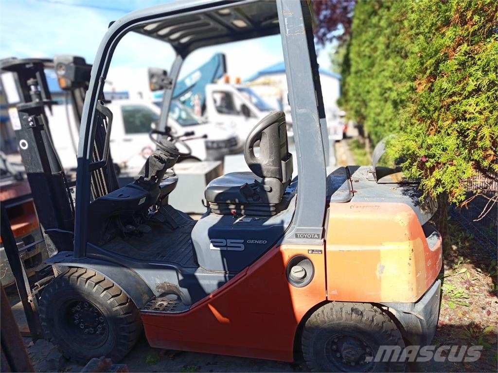 Toyota 8FG LPG heftrucks