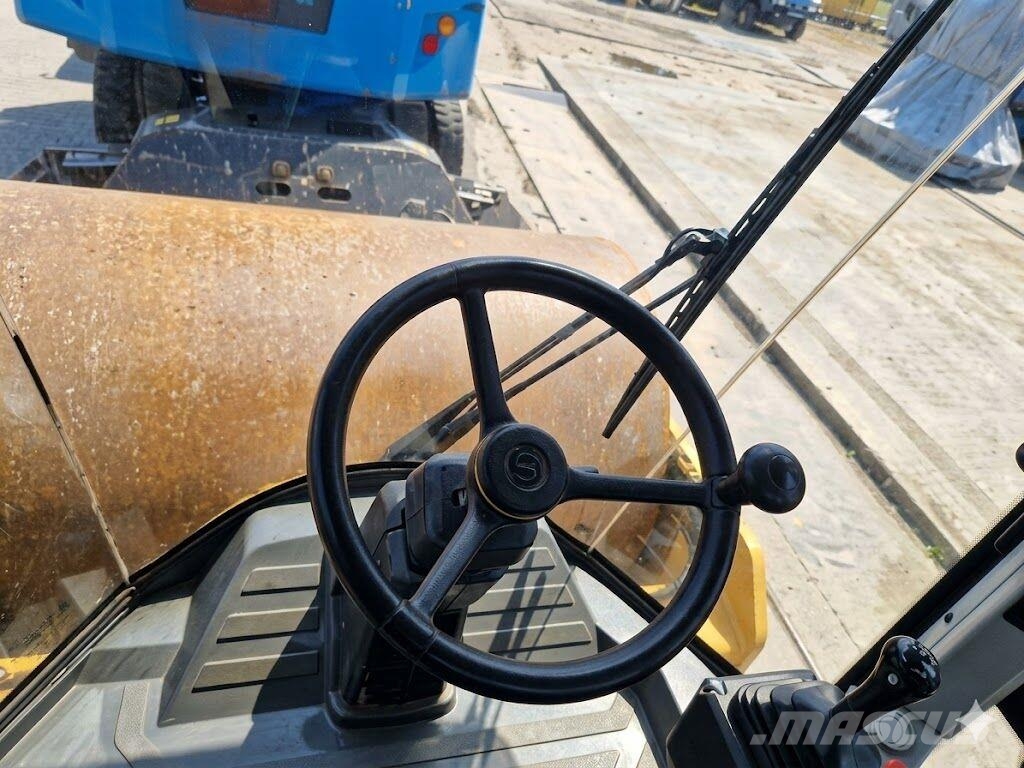 Volvo SD135B مداحل أحادية الأسطوانة