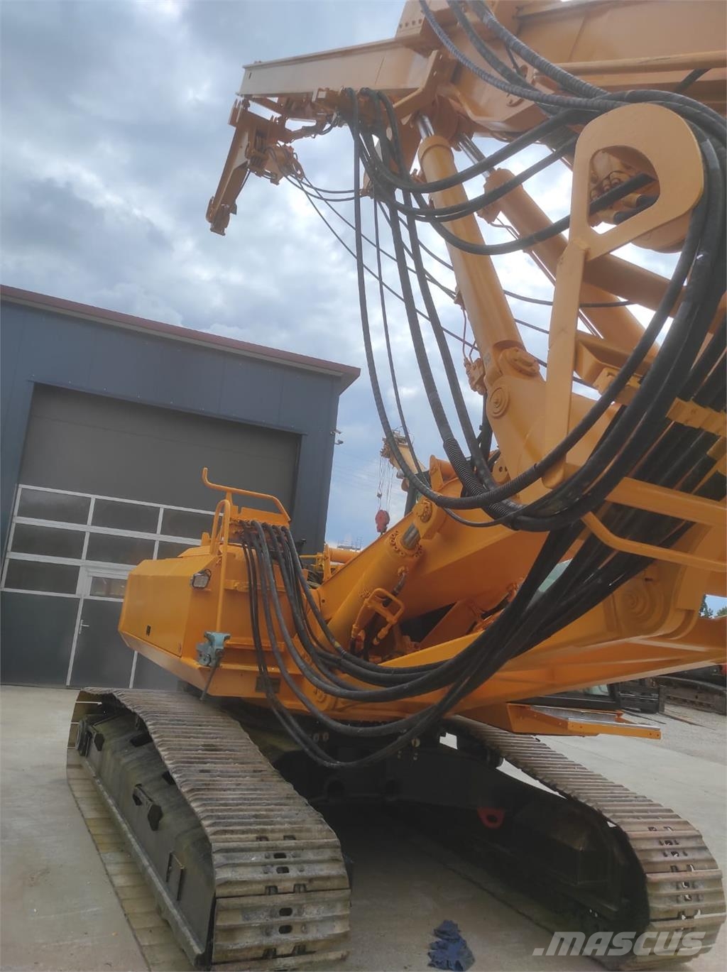Bauer BG 9H Rotary Piling Rig, 1994, United Kingdom - Used pile rigs ...