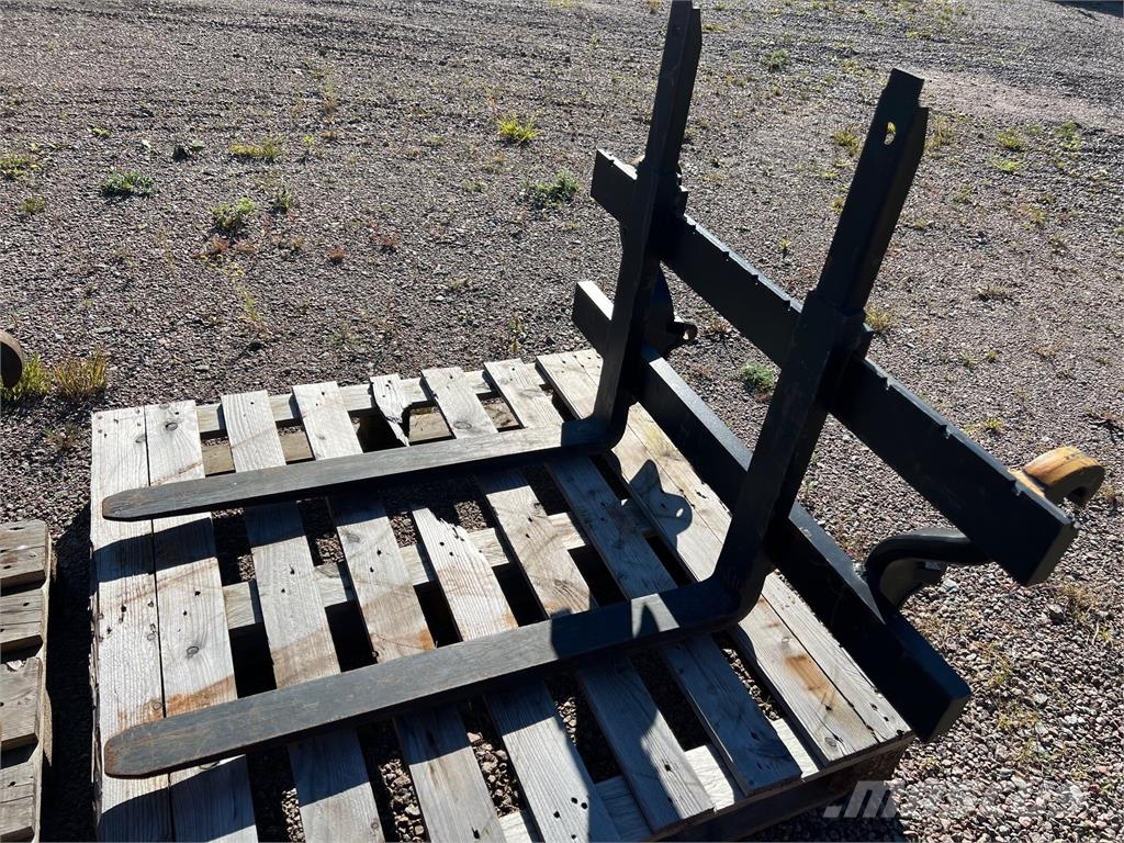 Ålö 1600 KG PALLGAFFLAR EURO Příslušenství předního nakladače