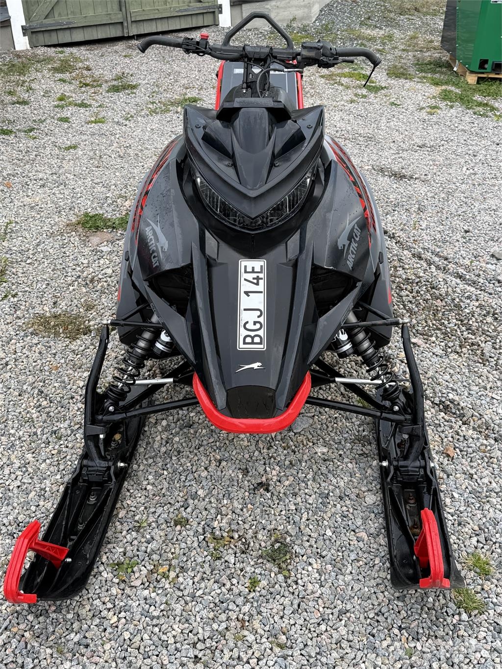 Arctic Cat M8000 Alpha Motoneige