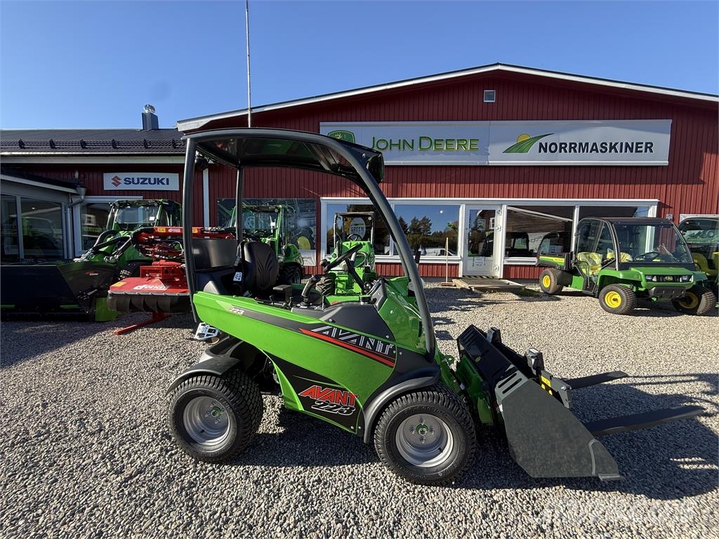 Avant 223 Skid steer mini utovarivači