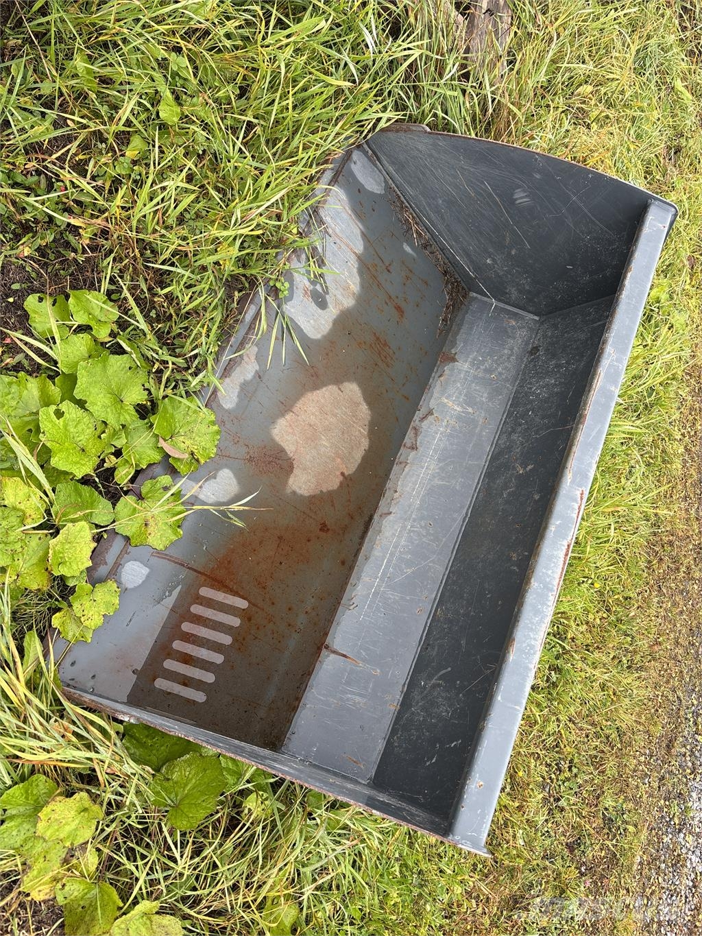 Avant Lättmaterialskopa Avant 130 滑移装载机